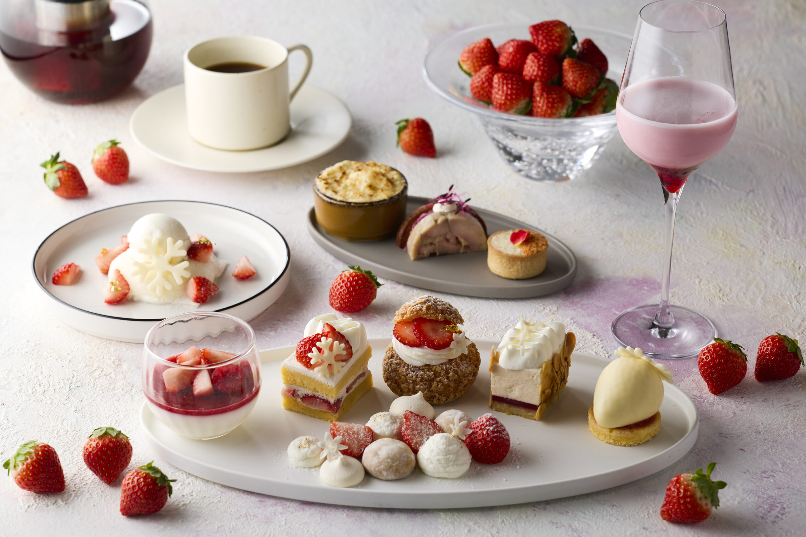 Milky Strawberry Afternoon Tea