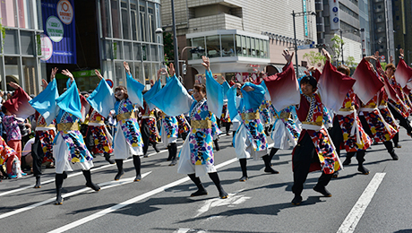 伝統舞踊広場